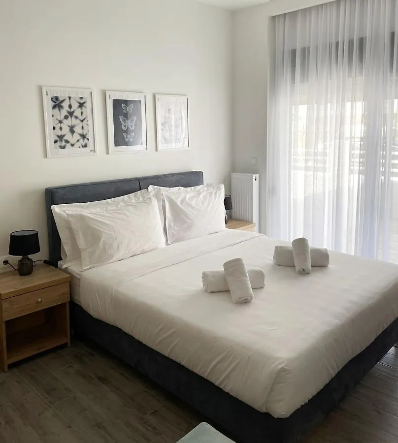 Eantos Studios And Suites Peraía Apartman